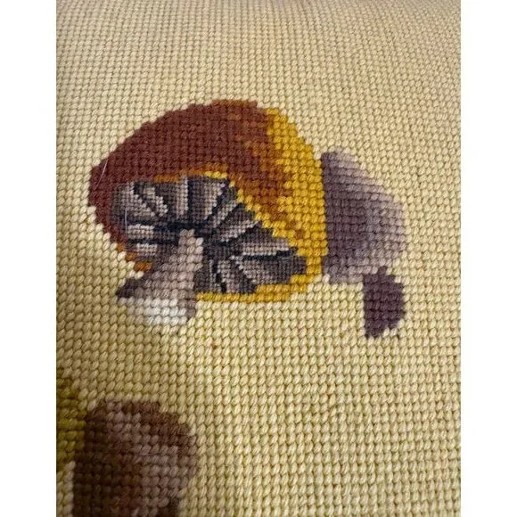 Pier 1 Needlepoint Gold Mushroom Pillow 16 X 16 Vintage - Picture 4 of 6